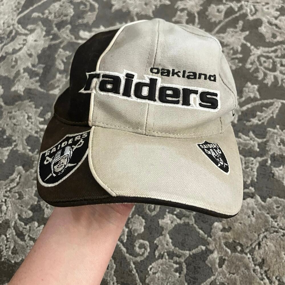 Vintage Oakland Raiders Reebok NFL Pro Line Adjustable Hat Black Silver Cap